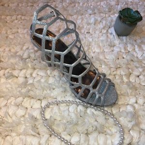 Madden Girl Directt Caged Sandal ❇️  👠